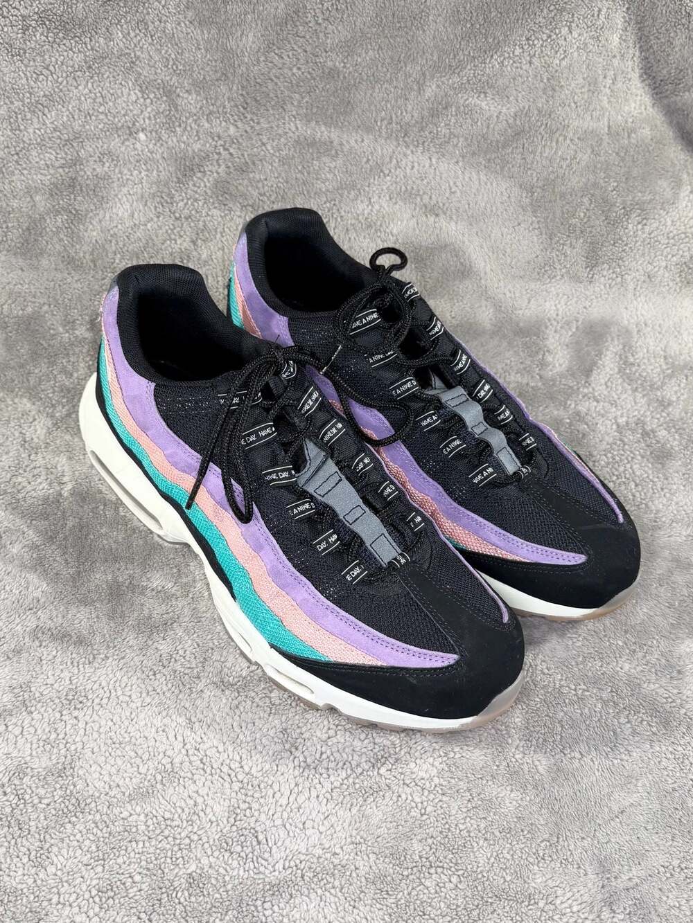 Nike Air Max 95 Have A Nike Day Black Hyper Jade Size 11